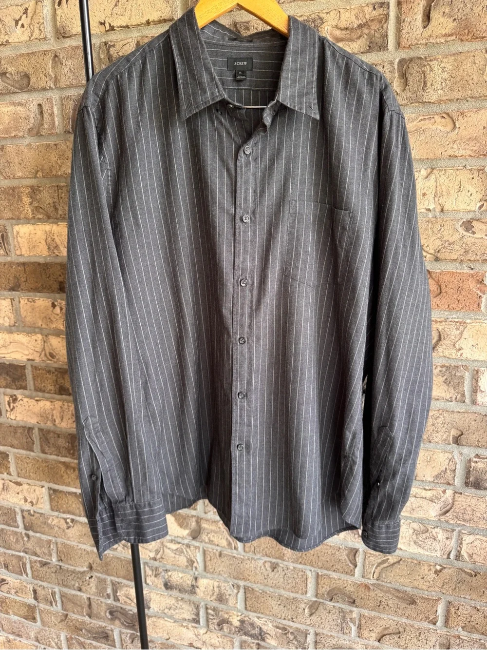 J.Crew Men’s XL Charcoal Gray Pinstripe Long Sleeve Button Up Shirt